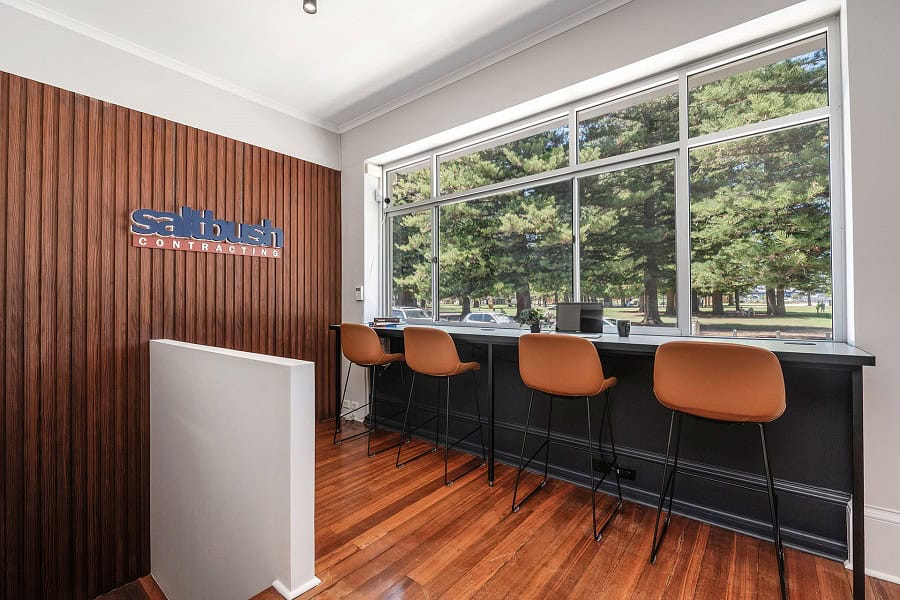 Hot Desks - Saltbush Contracting Office Fitout