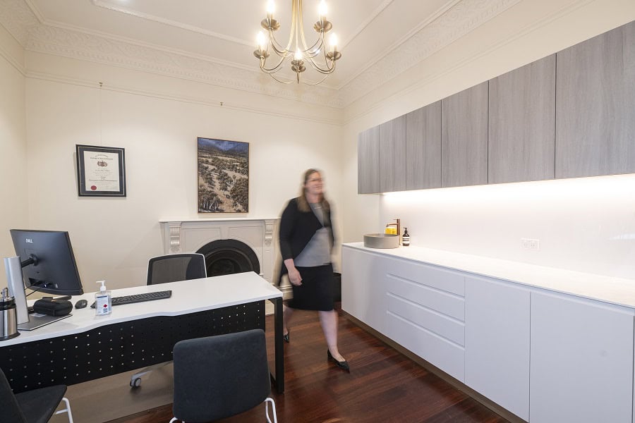 Stratos Dermatology and Laser Clinic - Dr O'Halloran